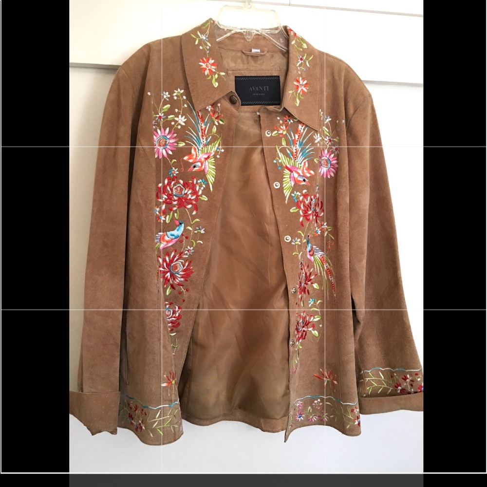 💕Avanti Jacket real Suede with embroidery 💕